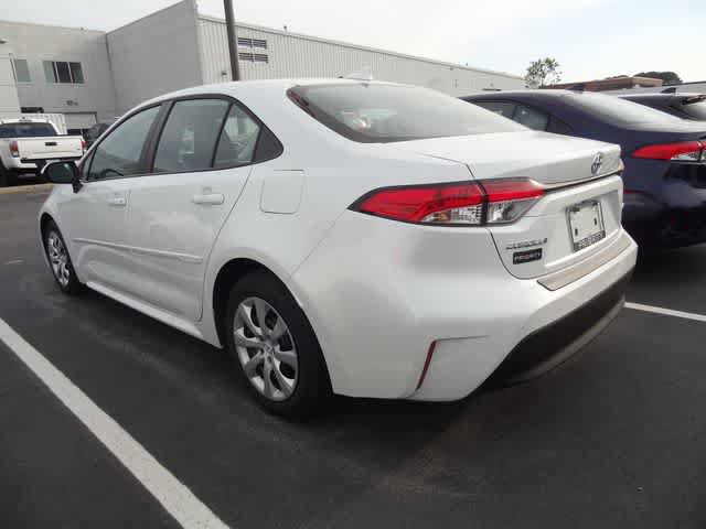 Certified 2025 Toyota Corolla LE FWD image 8