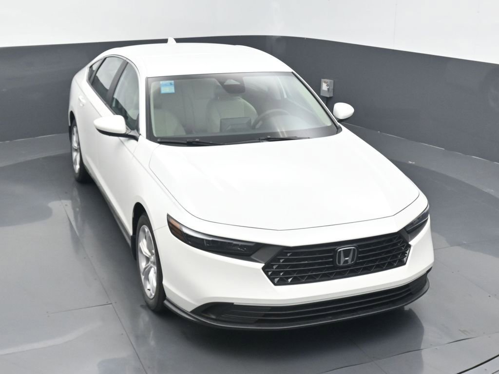Used 2025 Honda Accord LX image 3