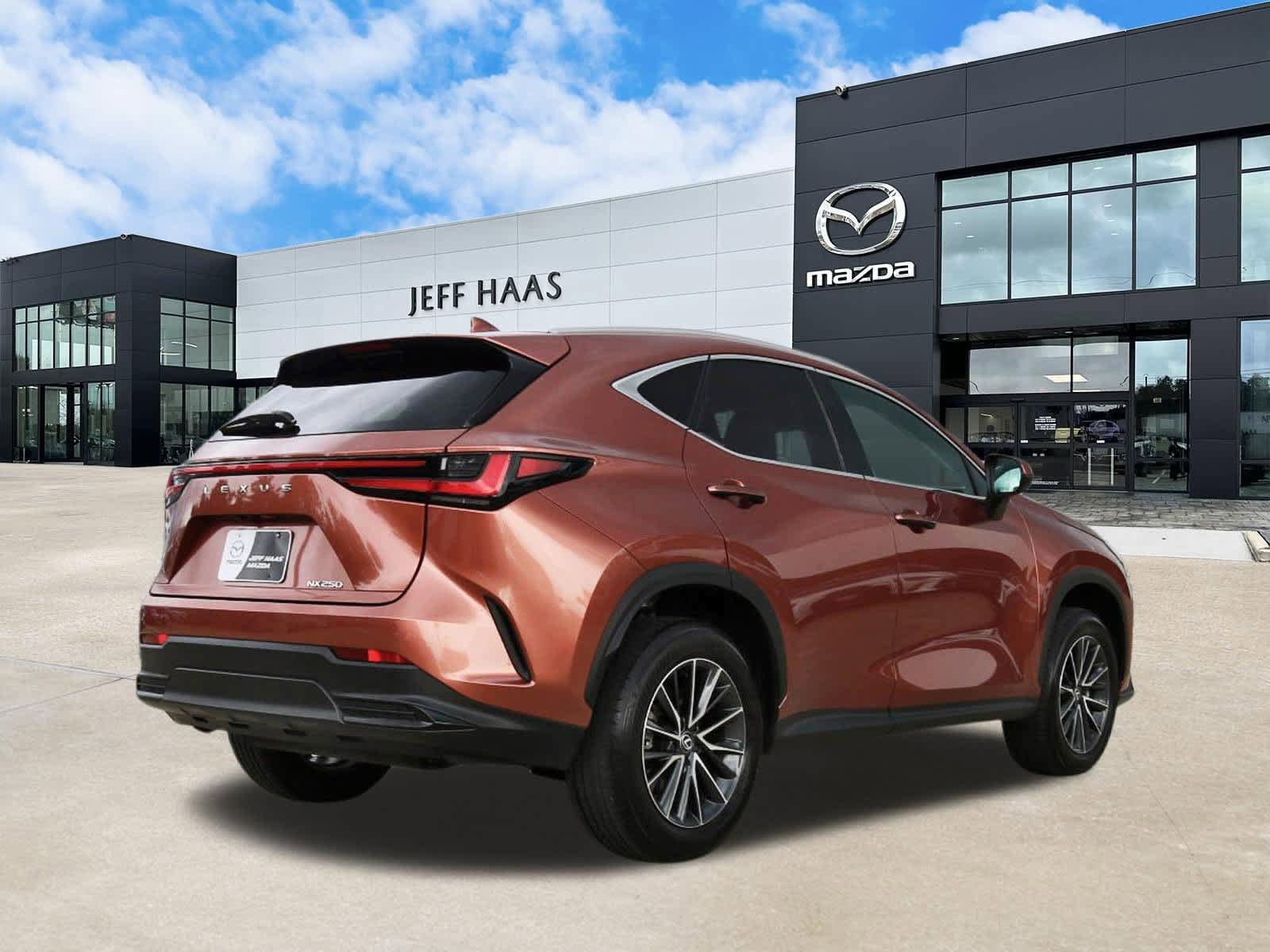 Used 2025 Lexus NX 250 FWD image 3