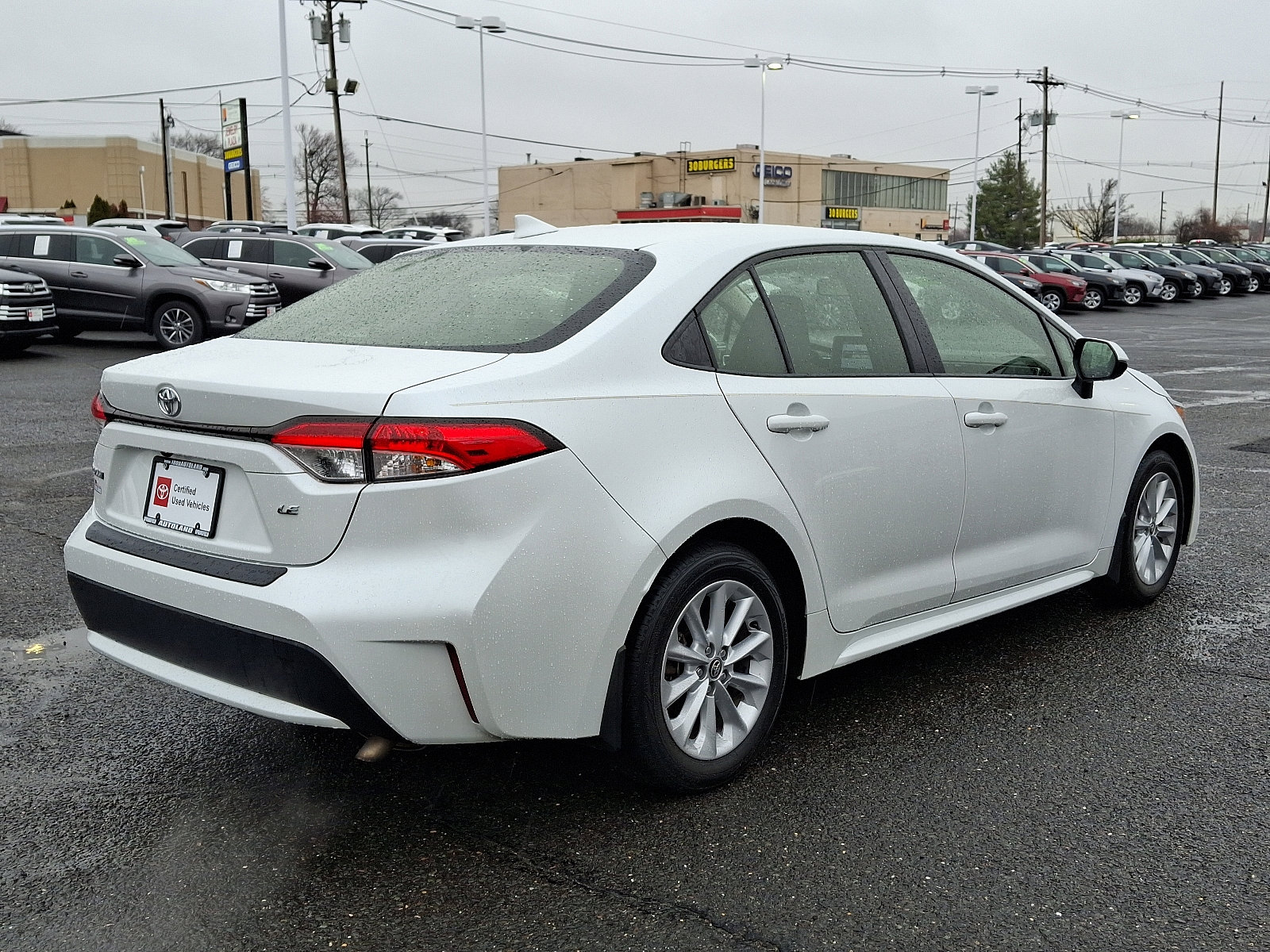 Certified 2022 Toyota Corolla LE w/ LE Convenience Package image 7