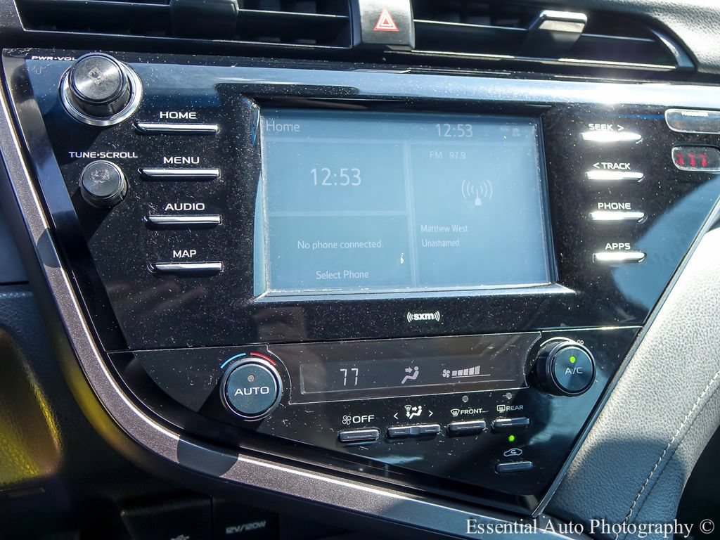 Used 2020 Toyota Camry SE FWD image 13