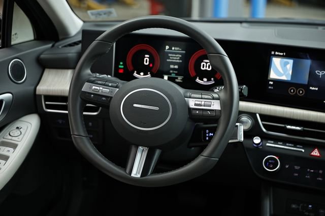 Certified 2025 Hyundai Sonata SEL image 26