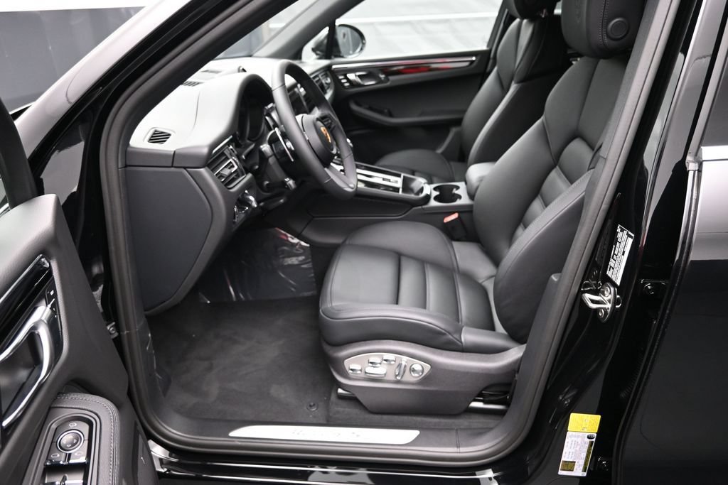 New 2026 Porsche Macan S AWD/4WD image 5