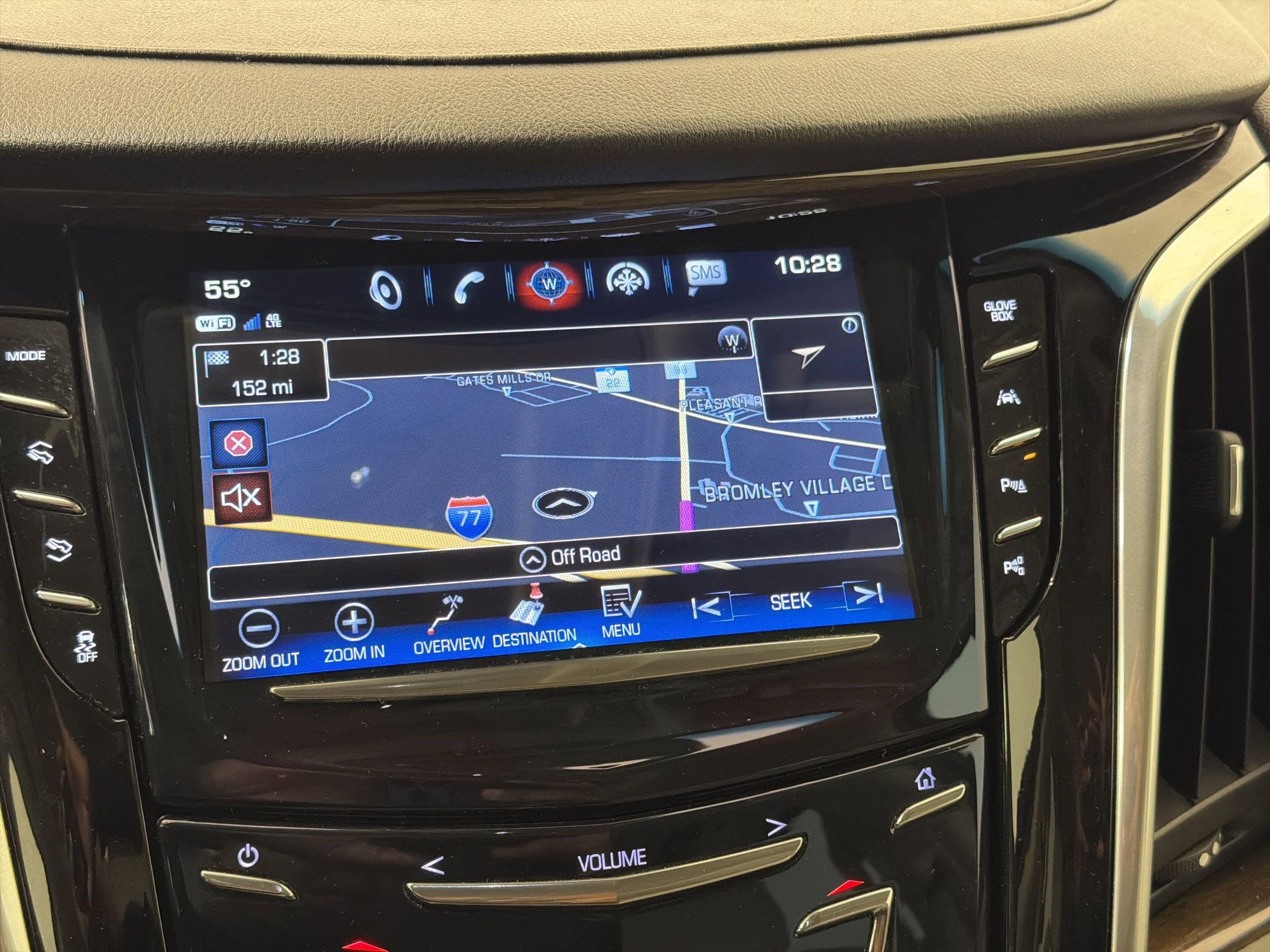 Used 2020 Cadillac Escalade Luxury image 25