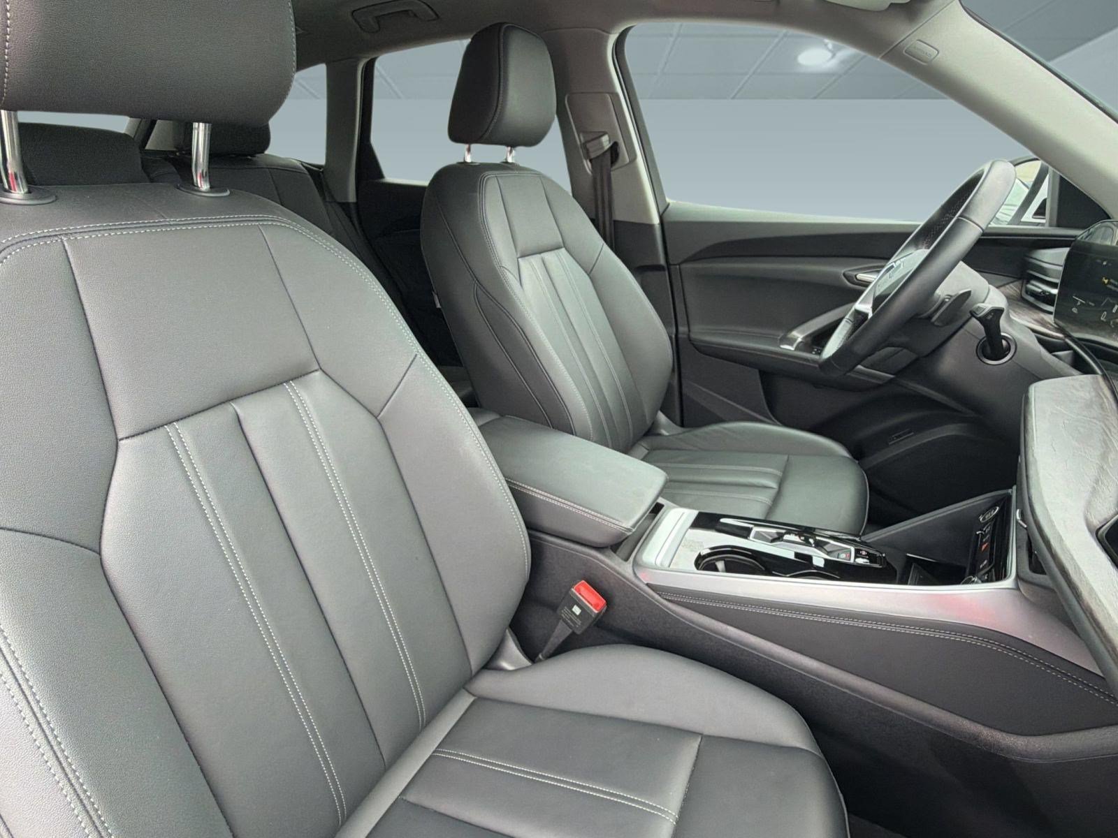 Used 2025 Audi Q5 Premium w/ Convenience Package AWD/4WD image 26