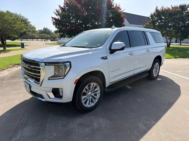 Used 2024 GMC Yukon XL SLT w/ SLT Luxury Package RWD image 2