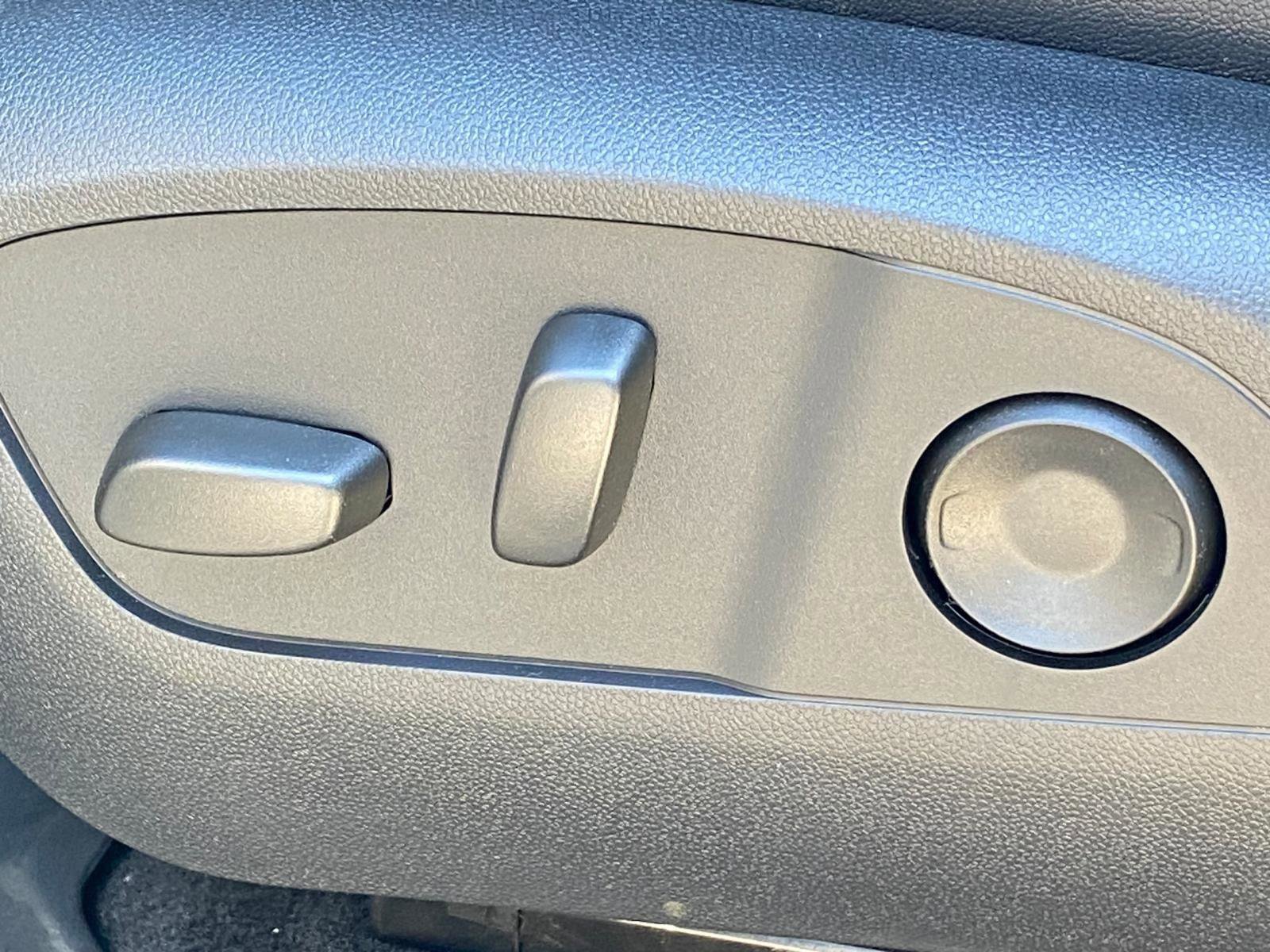 New 2026 Chevrolet Traverse Z71 w/ Driver Confidence Package AWD/4WD image 15