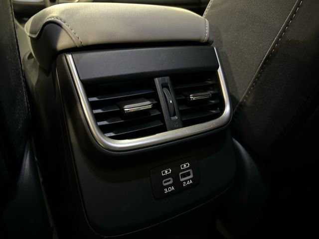 Used 2023 Subaru Outback Premium image 23