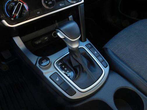 Used 2021 Kia Seltos S AWD/4WD image 19