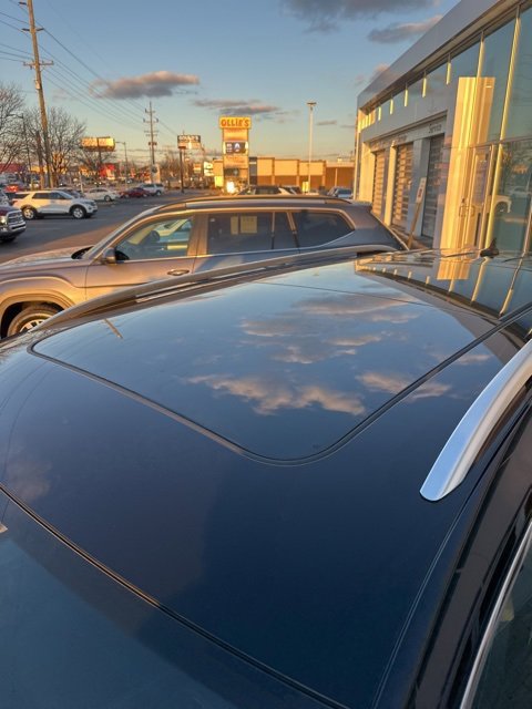 Used 2022 Volkswagen Tiguan SE image 18