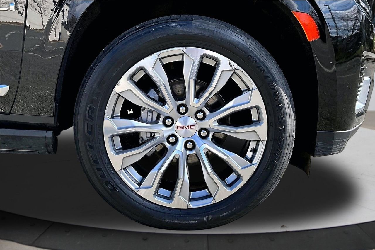Used 2023 GMC Yukon Denali image 34