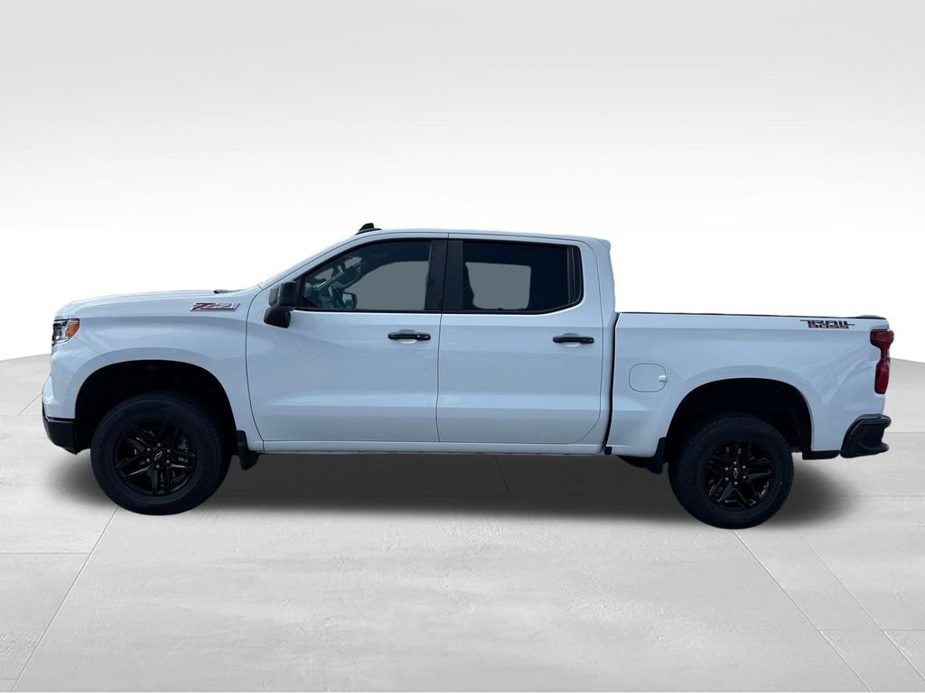Used 2024 Chevrolet Silverado 1500 LT Trail Boss w/ Protection Package AWD/4WD image 2
