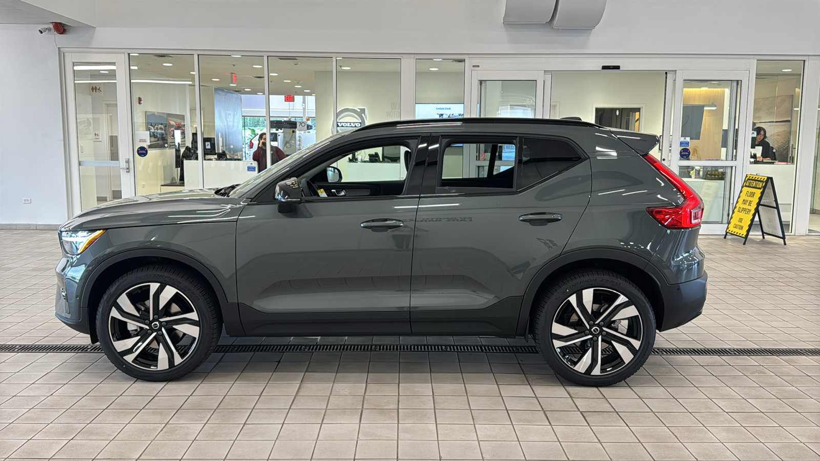 New 2026 Volvo XC40 B5 Ultra w/ Climate Package AWD/4WD image 8