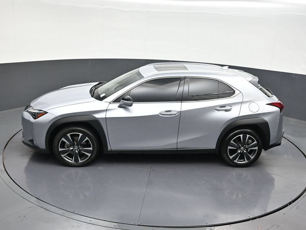 Used 2023 Lexus UX 250h FWD w/ Accessory Package (Z2) image 23