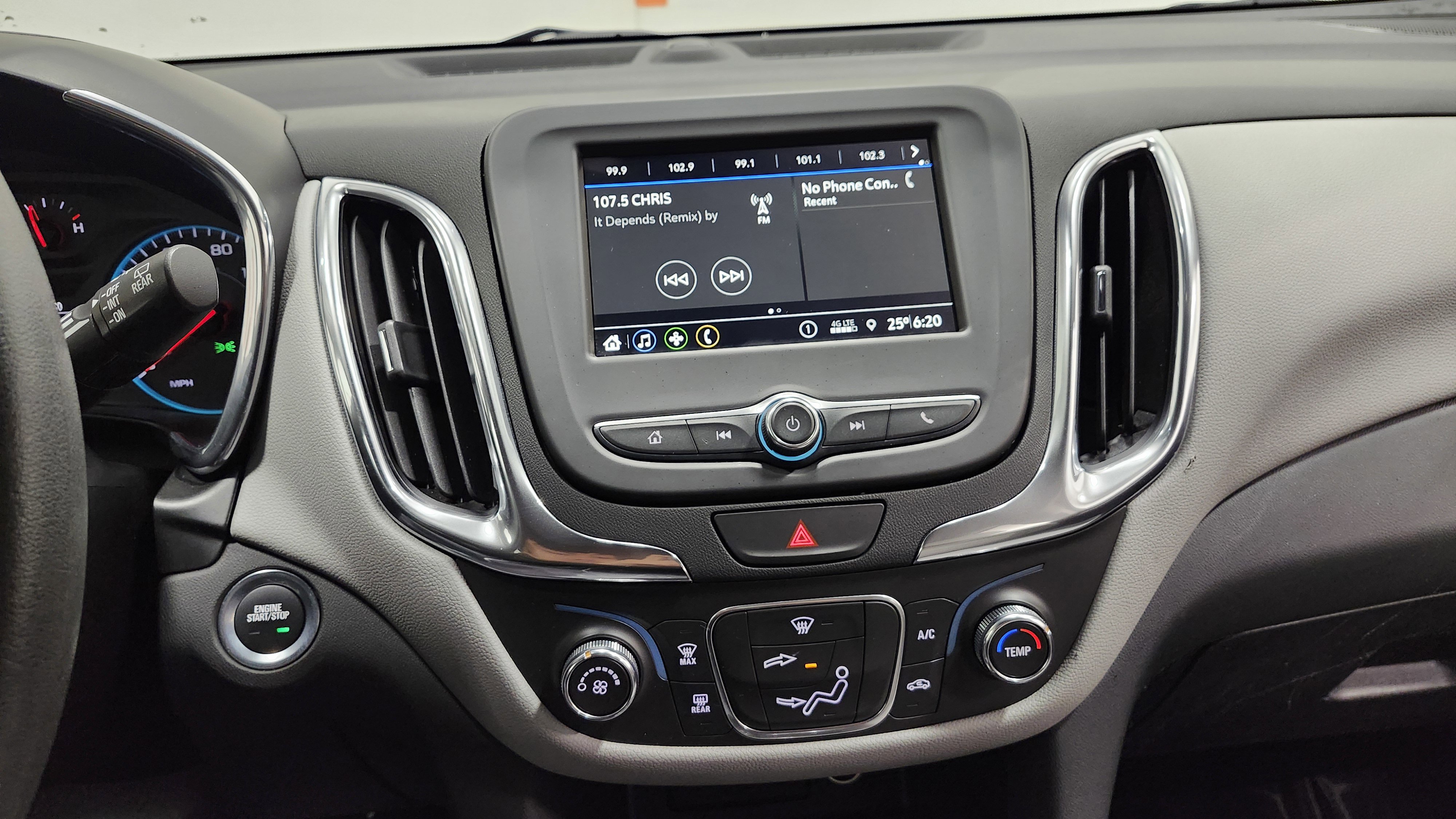 Used 2019 Chevrolet Equinox LS w/ LS Convenience Package image 30