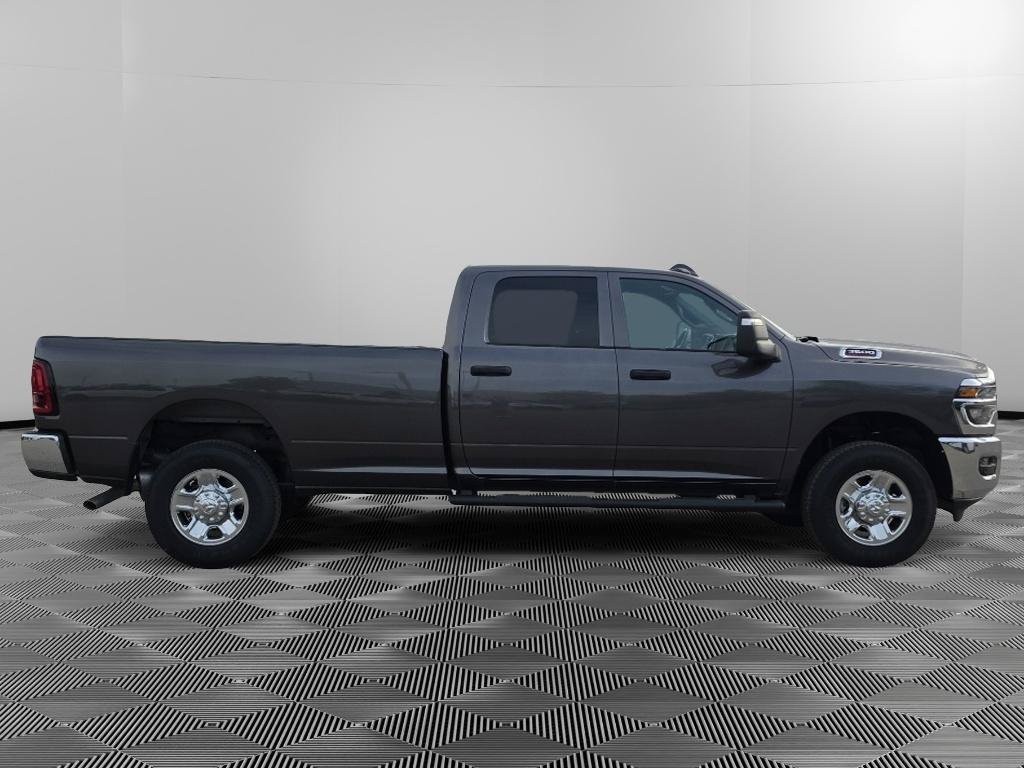 Used 2025 RAM 3500 Tradesman AWD/4WD image 8