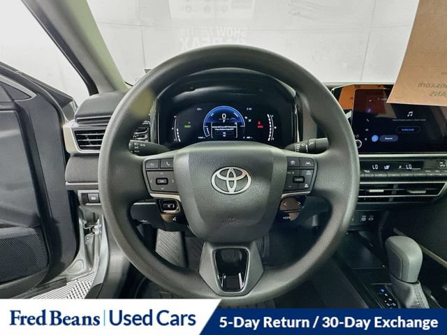 Used 2026 Toyota Camry LE AWD/4WD image 16