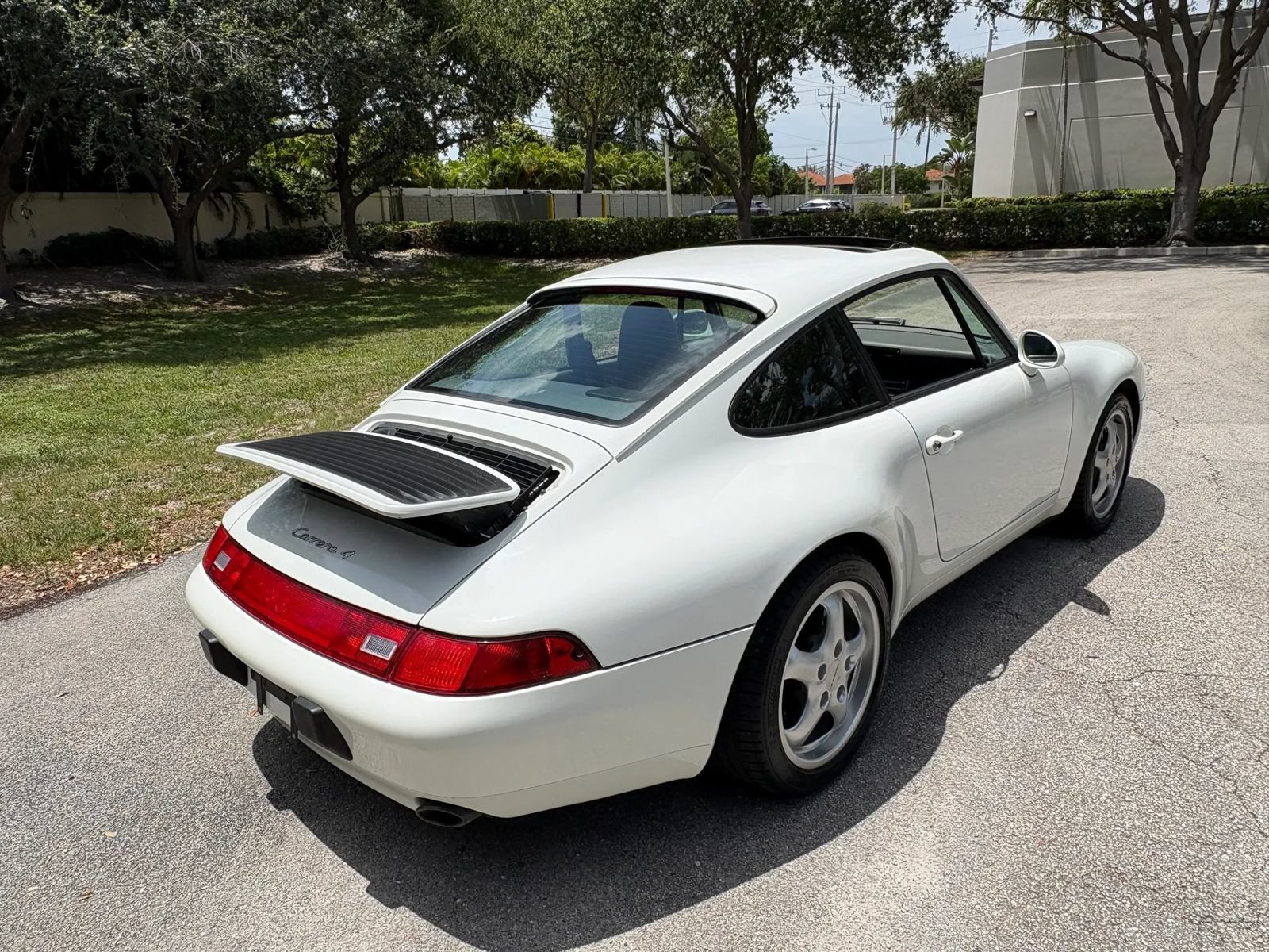 Used 1995 Porsche 911 Carrera image 53