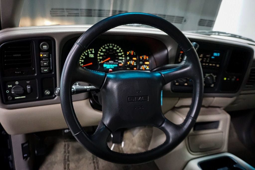 Used 2001 GMC Yukon XL 4WD image 40
