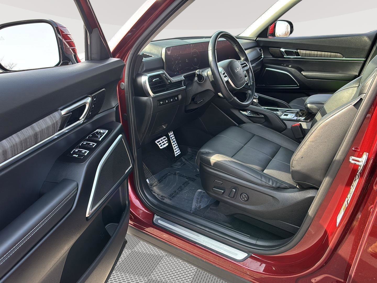 Used 2024 Kia Telluride SX AWD/4WD image 2