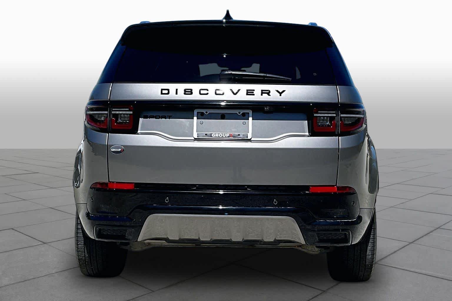 Used 2024 Land Rover Discovery Sport Dynamic SE AWD/4WD image 5