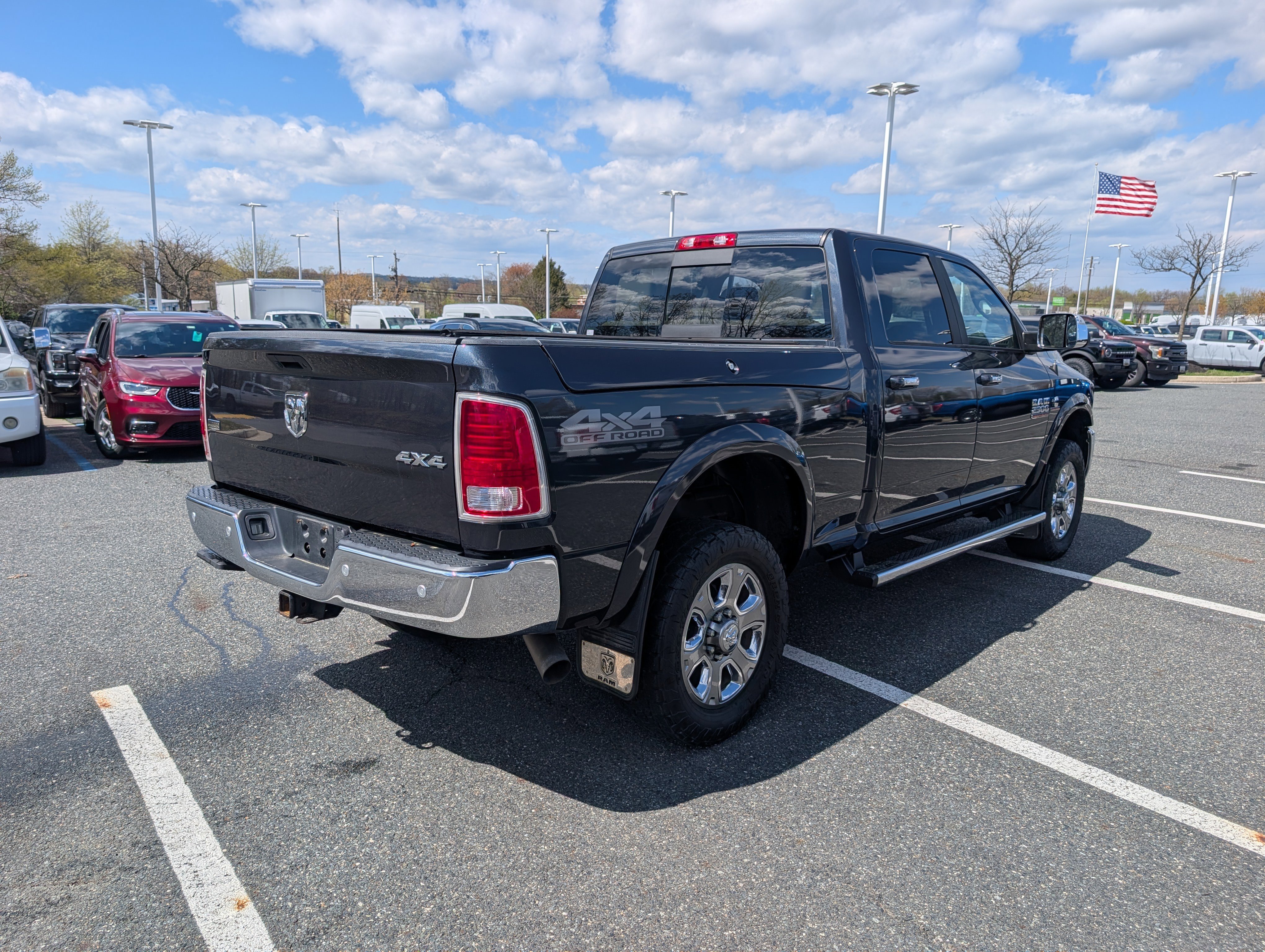 Used 2018 RAM 2500 Laramie w/ Off Road Package AWD/4WD image 3