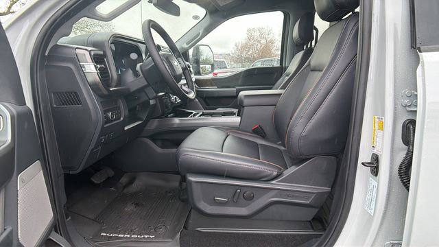 New 2026 Ford F350 Lariat w/ Black Appearance Package image 9