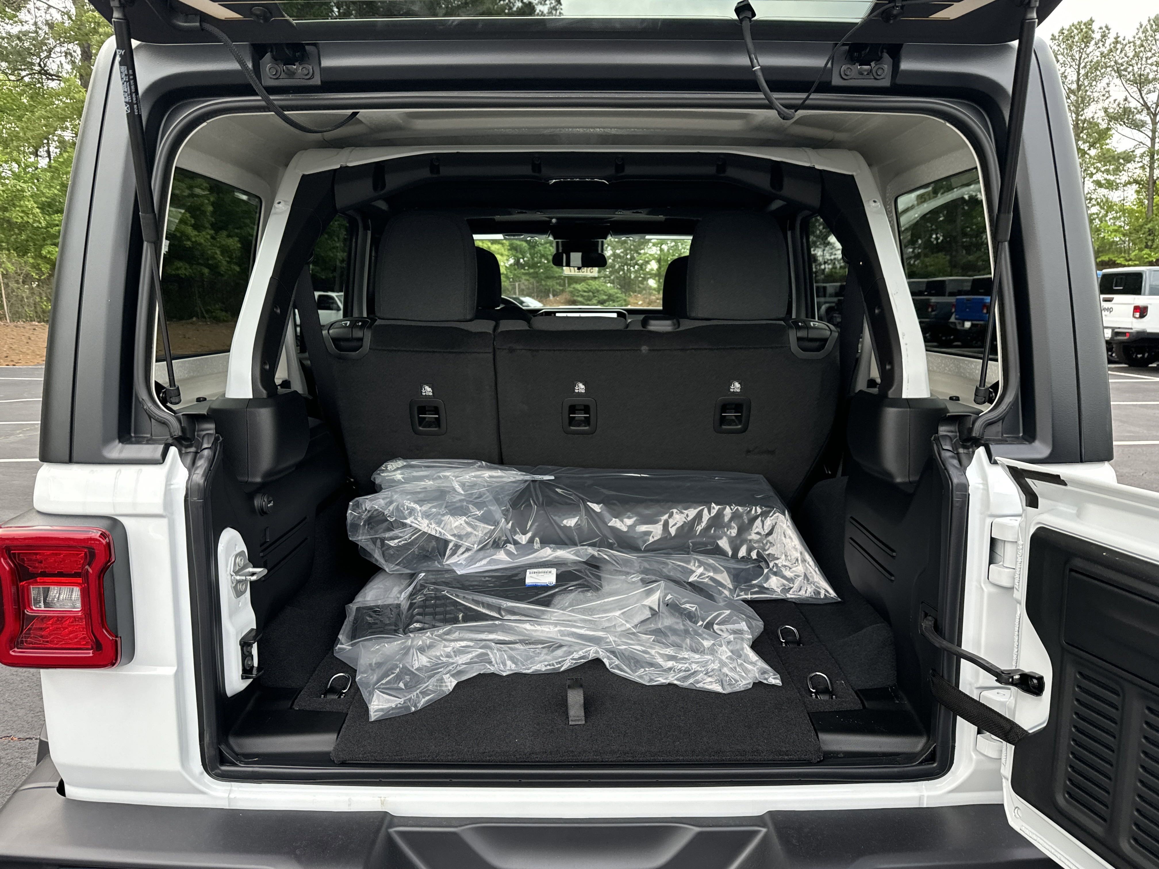 New 2025 Jeep Wrangler Sport S image 23