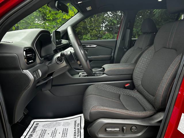 New 2025 Honda Pilot Sport image 9