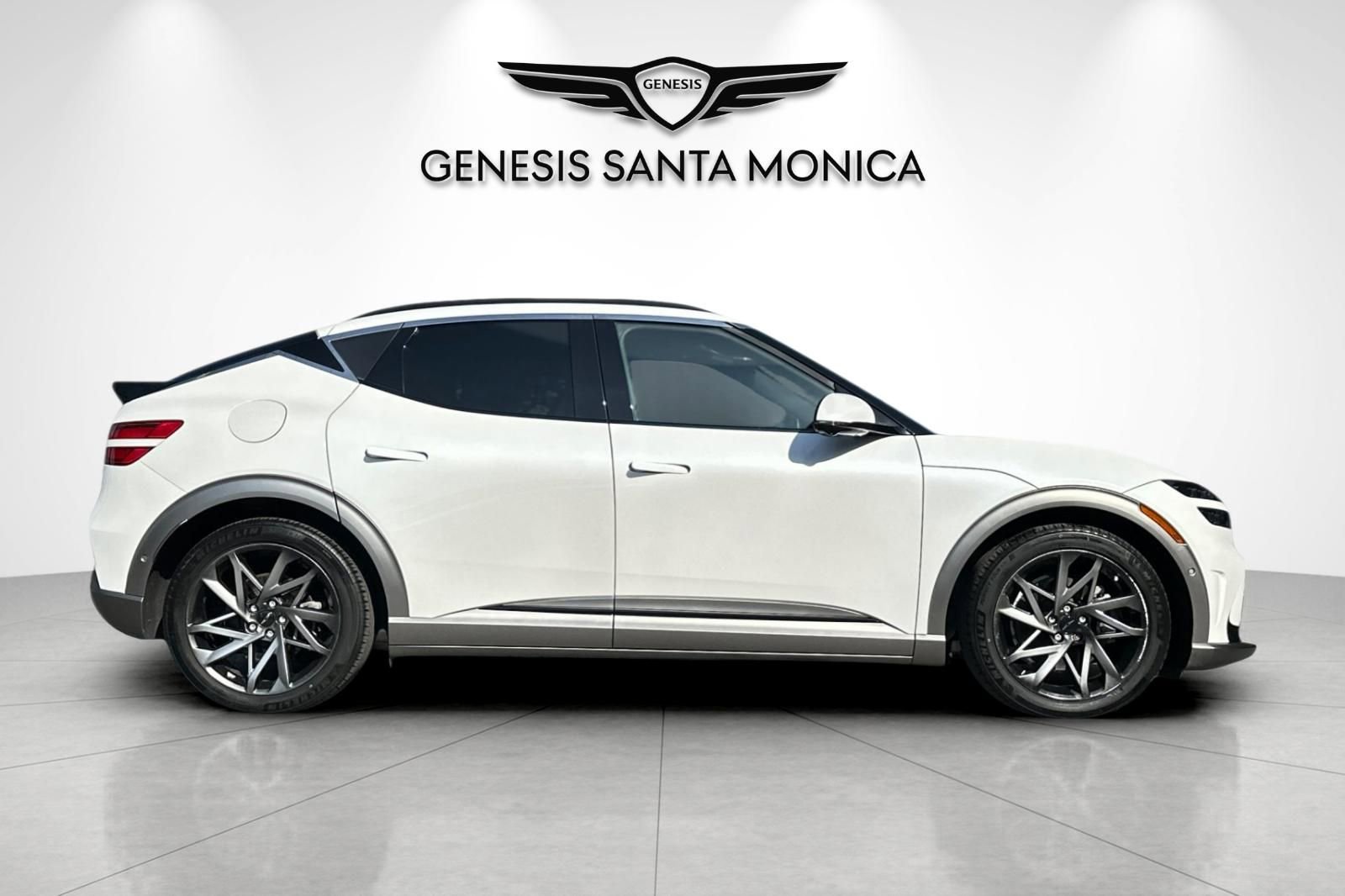 Used 2023 Genesis GV60 Advanced image 4