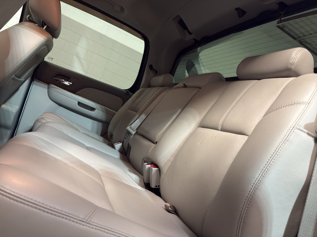 Used 2013 Chevrolet Avalanche LT w/ All-Star Edition image 31