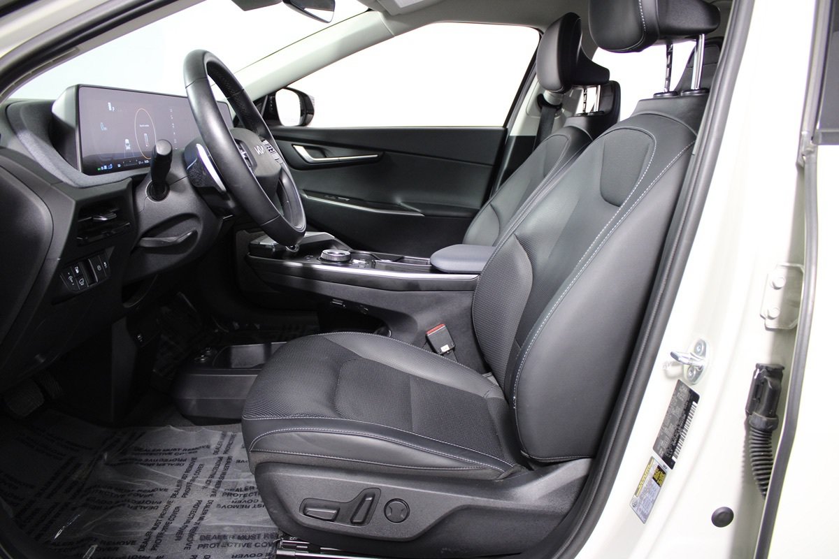 Used 2023 Kia EV6 Wind w/ Wind Technology Package RWD image 28