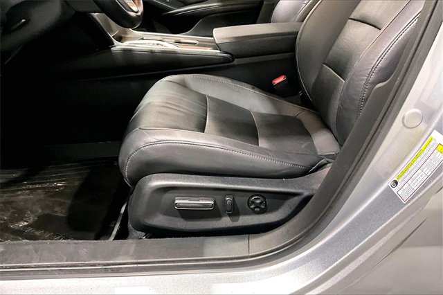 Used 2019 Honda Accord Touring image 19