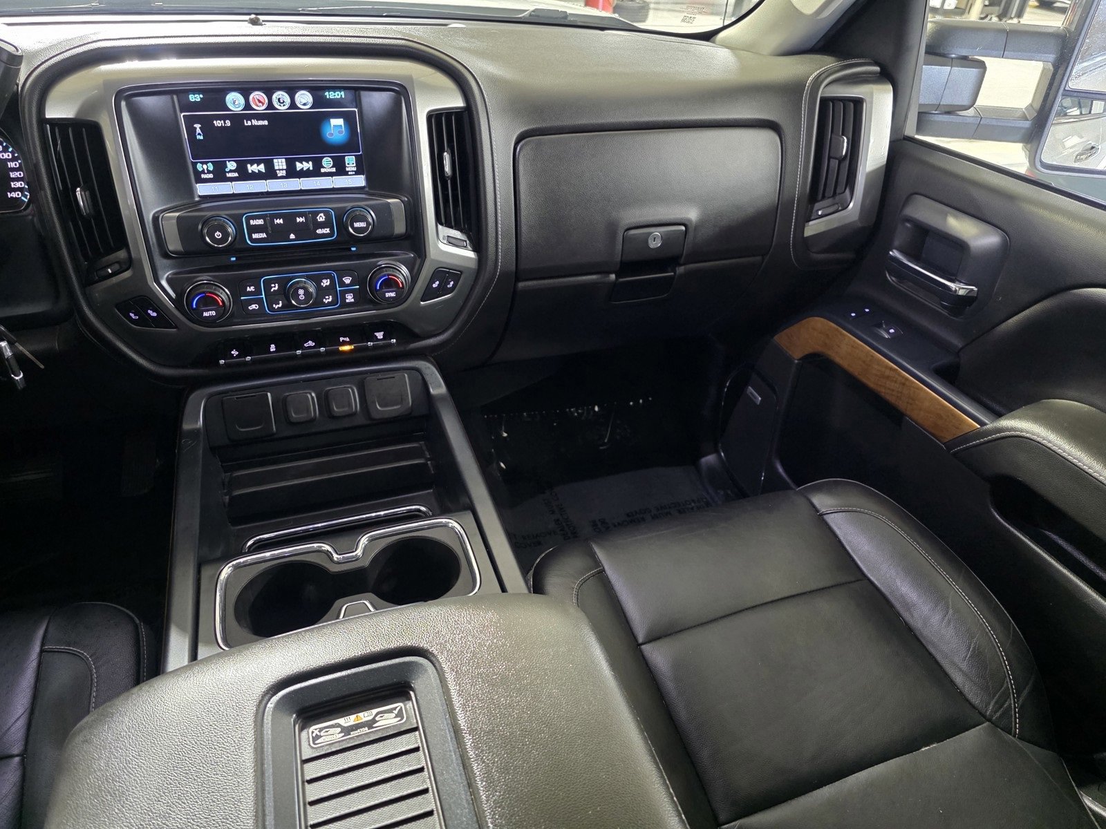 Used 2018 Chevrolet Silverado 3500 LTZ w/ Duramax Plus Package image 18