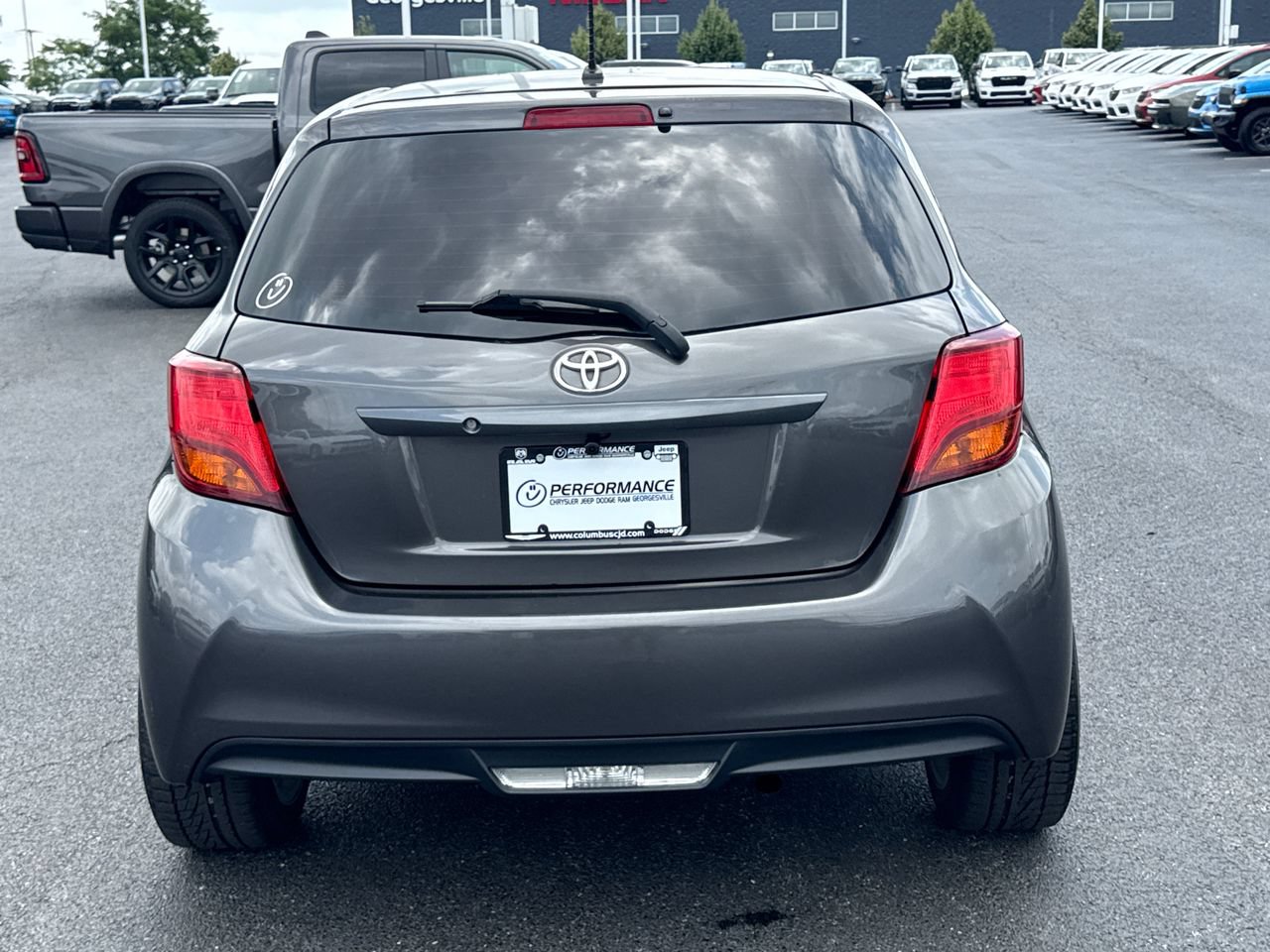 Used 2017 Toyota Yaris L FWD image 4