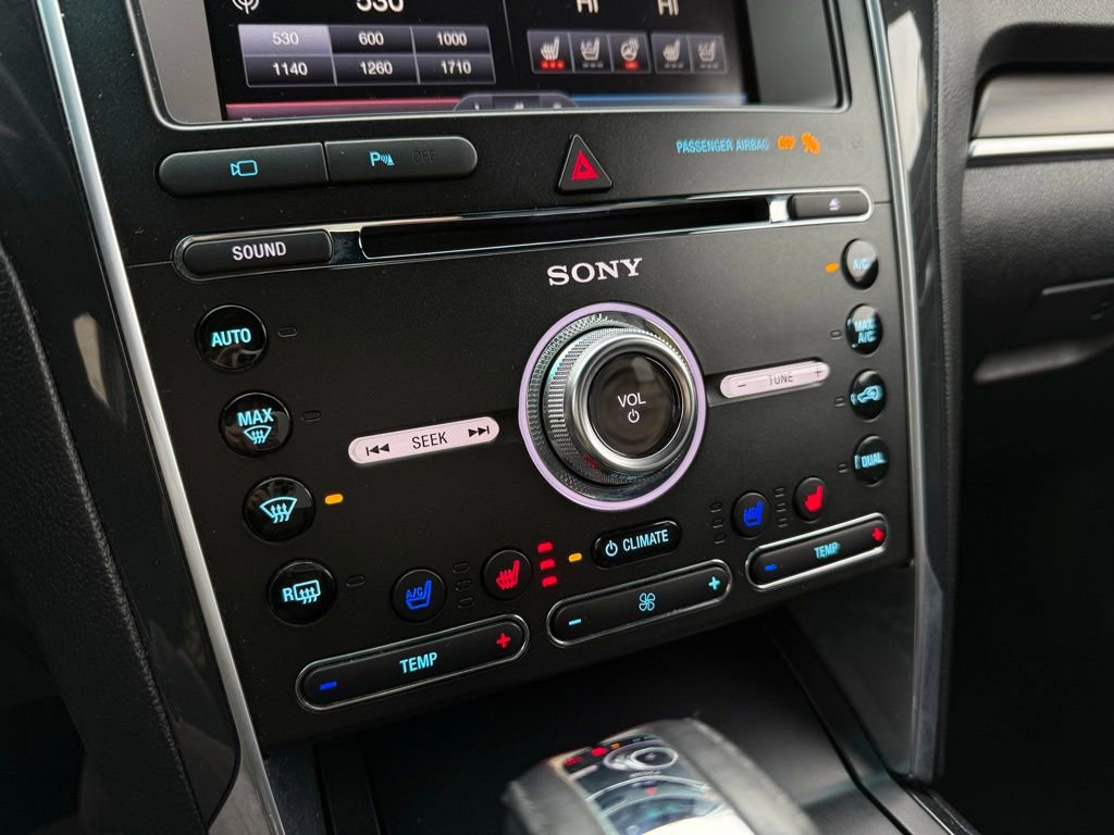 Used 2016 Ford Explorer Limited image 22
