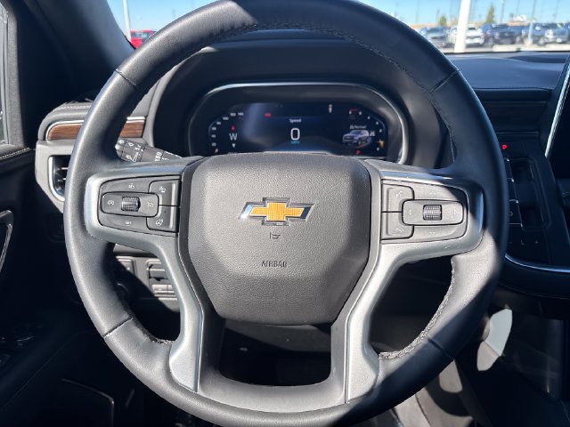 Used 2024 Chevrolet Tahoe Premier w/ Premium Package AWD/4WD image 14