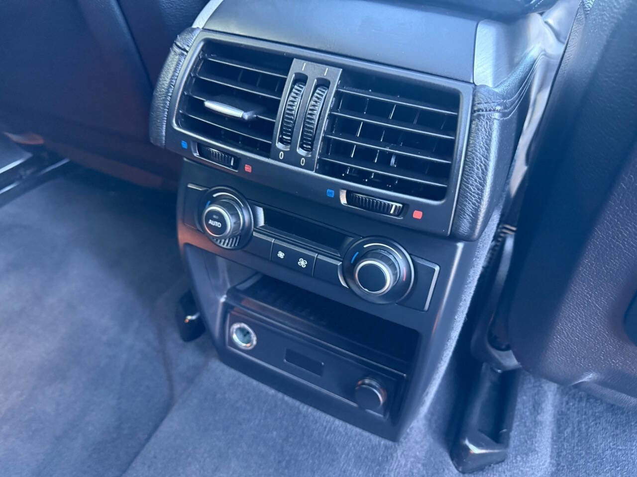 Used 2011 BMW X5 M image 13