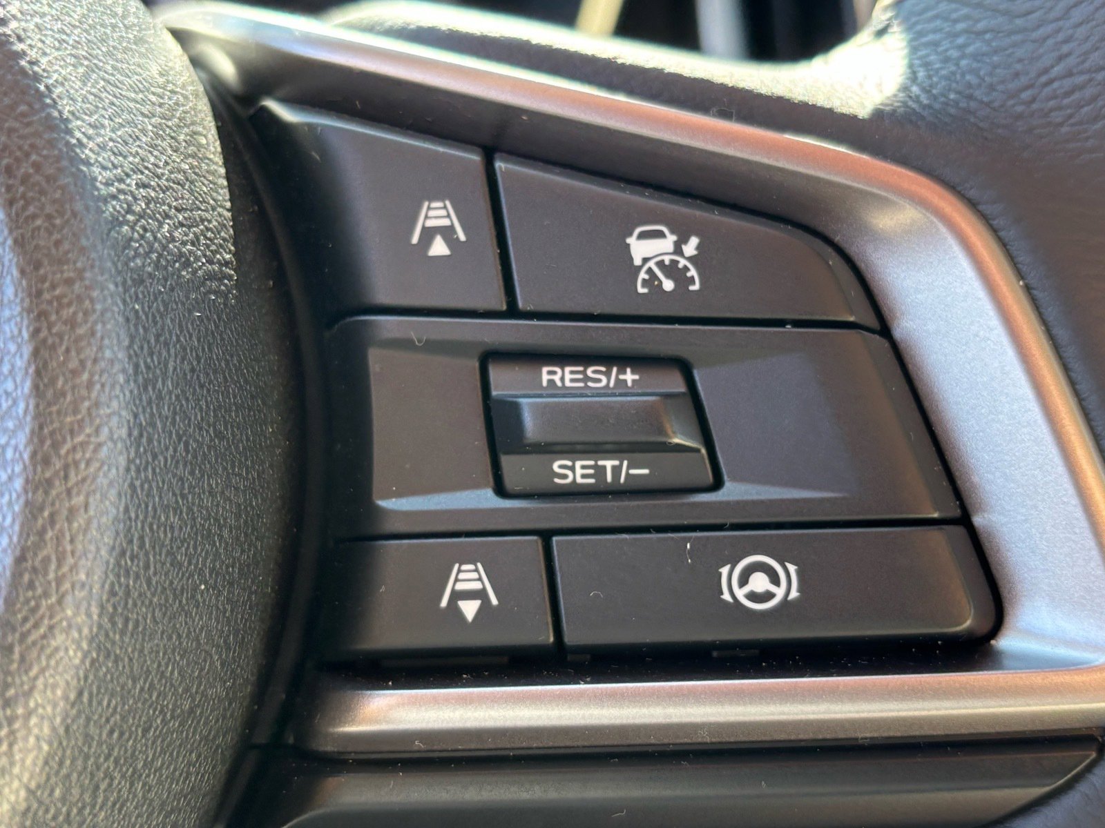 Used 2025 Subaru Ascent Premium w/ Premium Package image 36