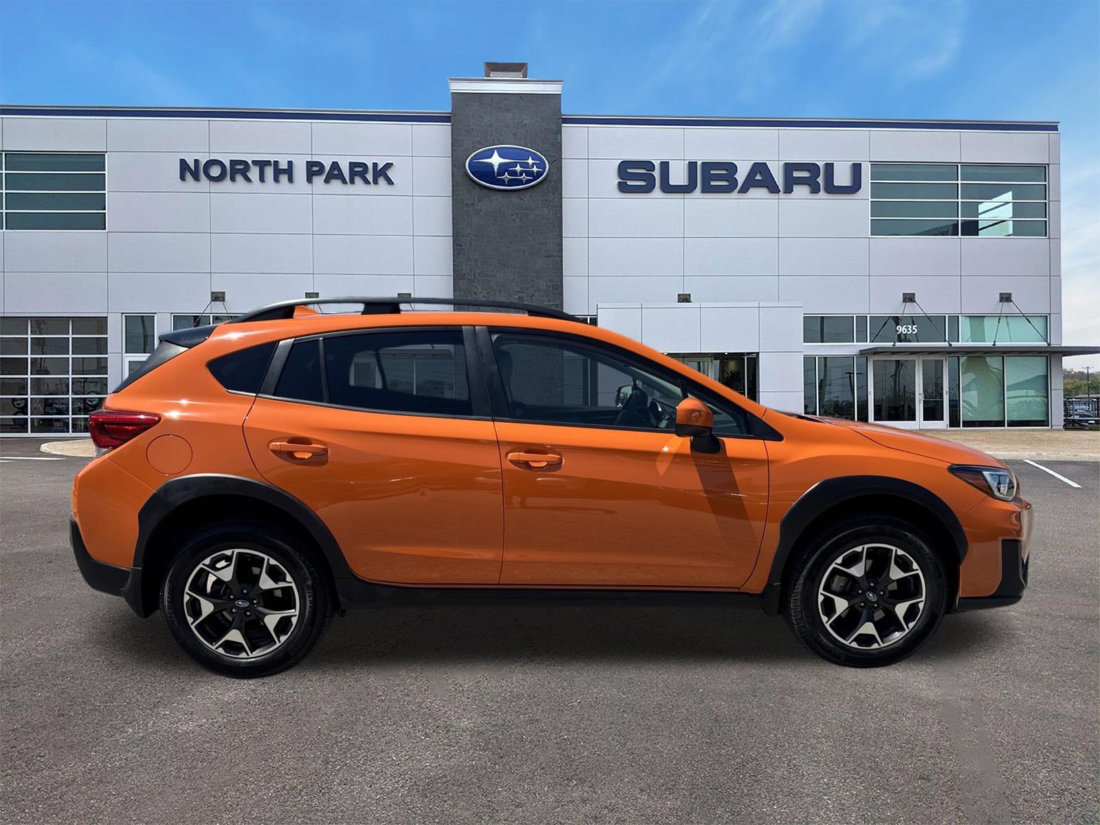 Used 2019 Subaru Crosstrek 2.0i Premium AWD/4WD image 2