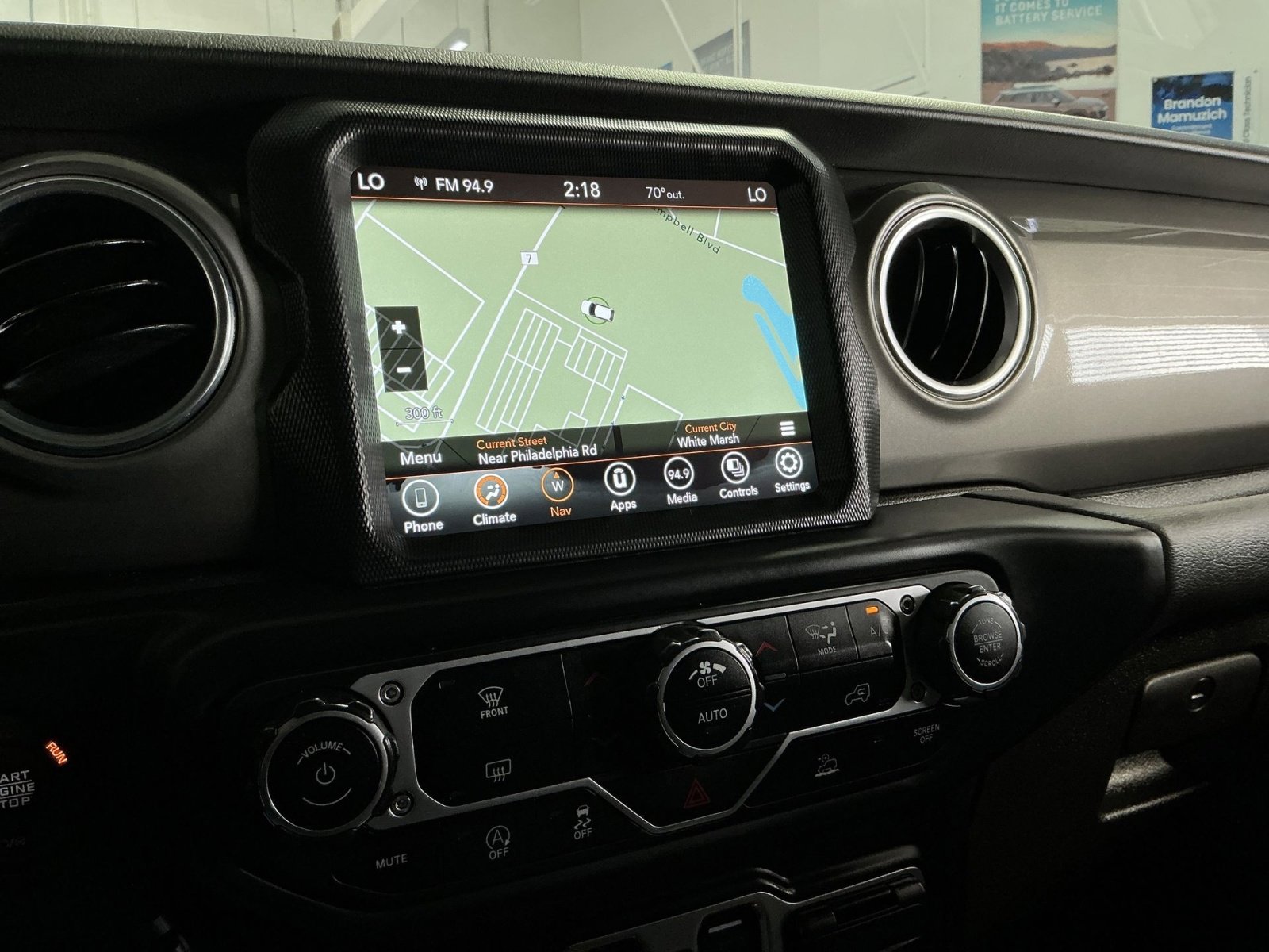 Used 2023 Jeep Gladiator Overland AWD/4WD image 21