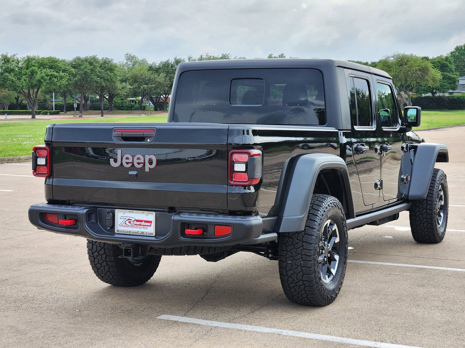 Used 2026 Jeep Gladiator Rubicon image 6