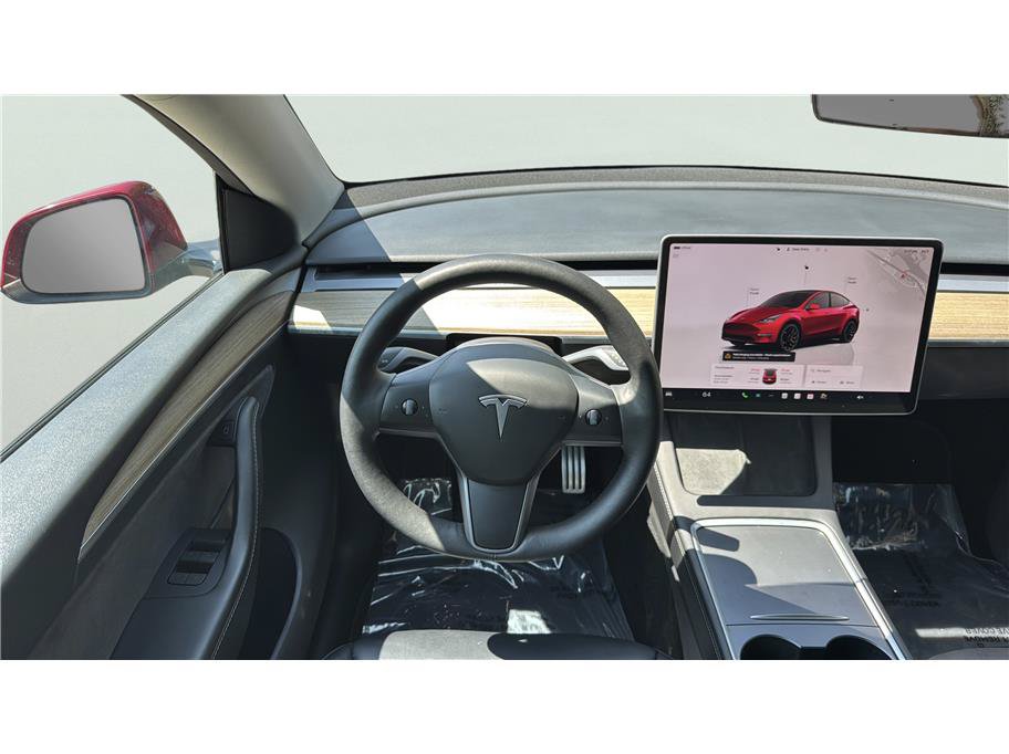 Used 2024 Tesla Model Y Performance AWD/4WD image 23