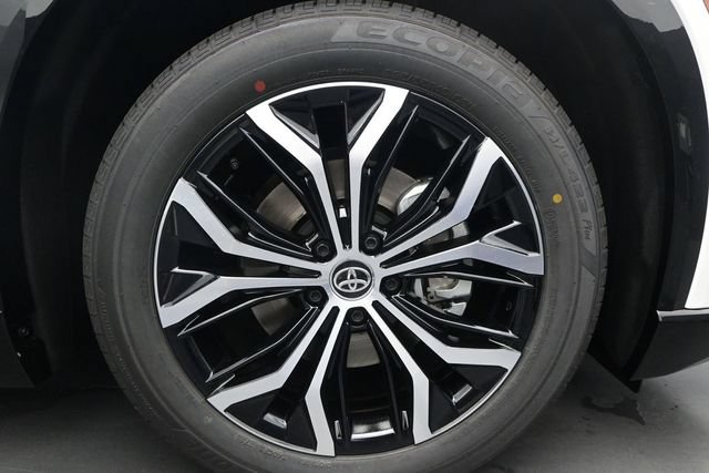New 2026 Toyota Crown Signia AWD/4WD image 16