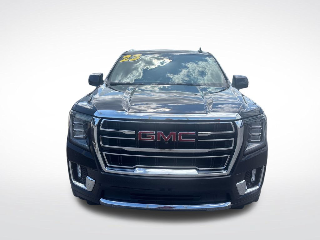 Used 2023 GMC Yukon XL SLT w/ SLT Premium Package AWD/4WD image 12