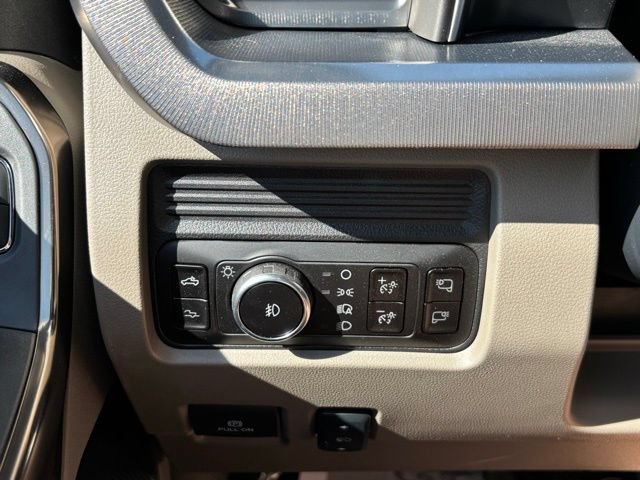 New 2026 Ford F250 Platinum w/ Platinum Plus Package AWD/4WD image 36