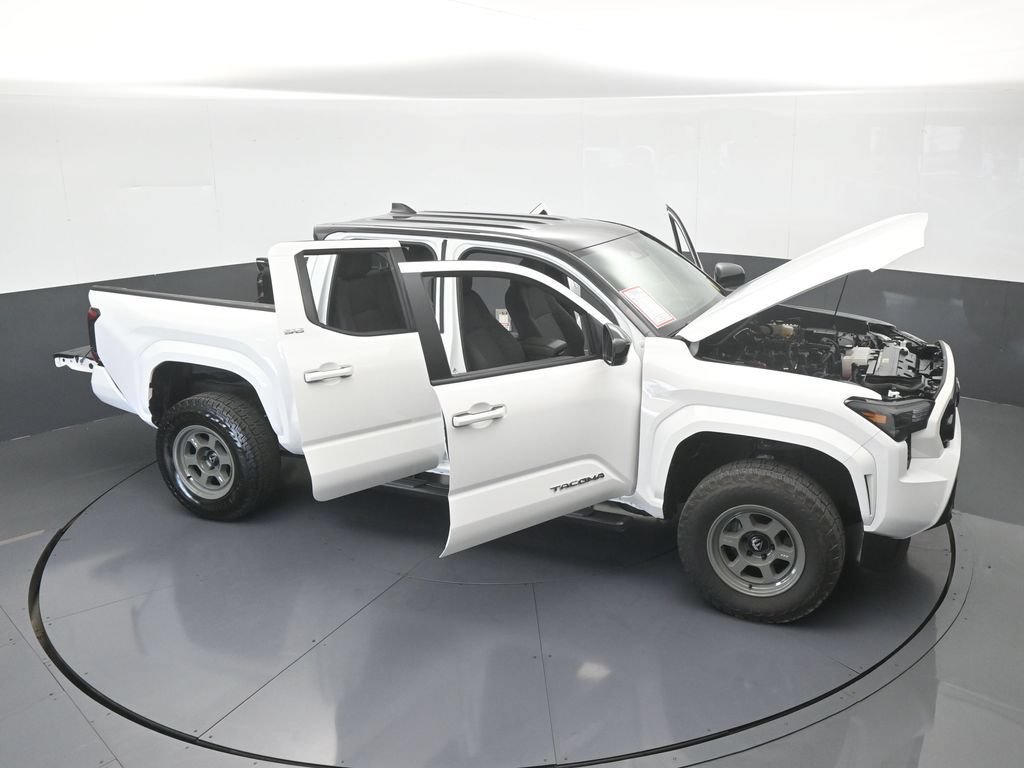 Used 2025 Toyota Tacoma SR5 AWD/4WD image 68