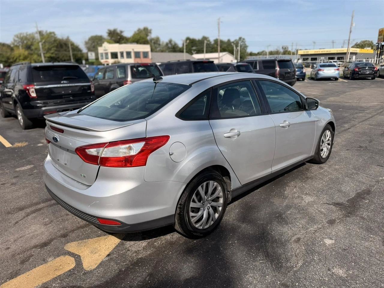 Used 2012 Ford Focus SE FWD image 5