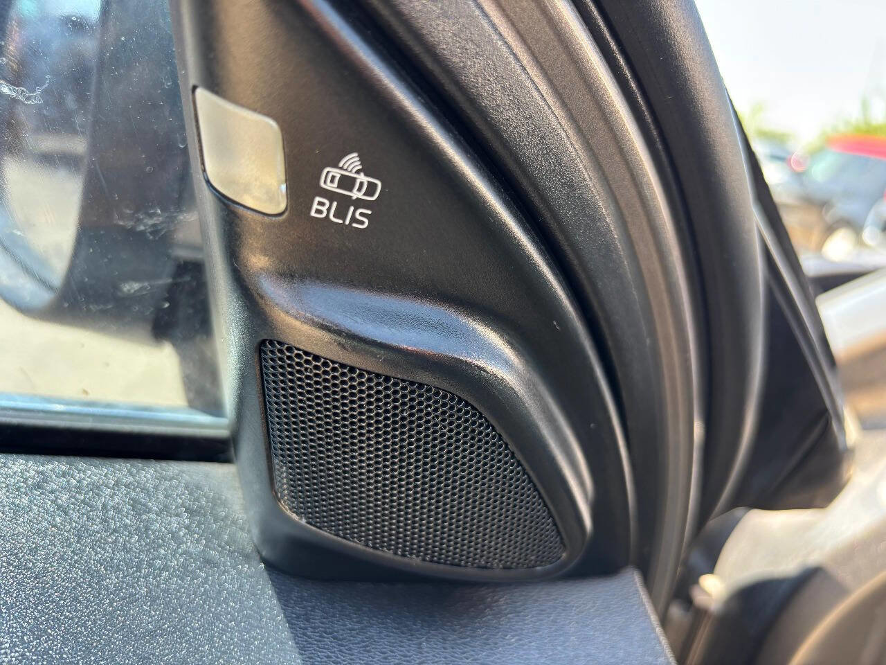 Used 2010 Volvo XC70 3.2 image 11