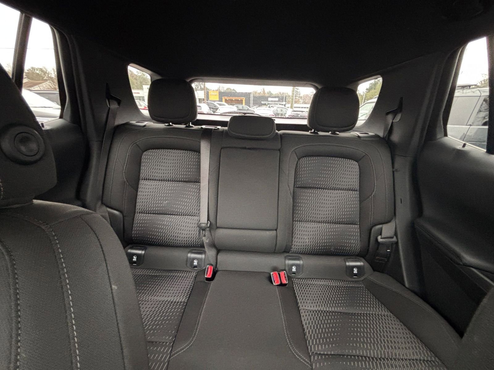 Used 2025 Chevrolet Equinox LT image 38